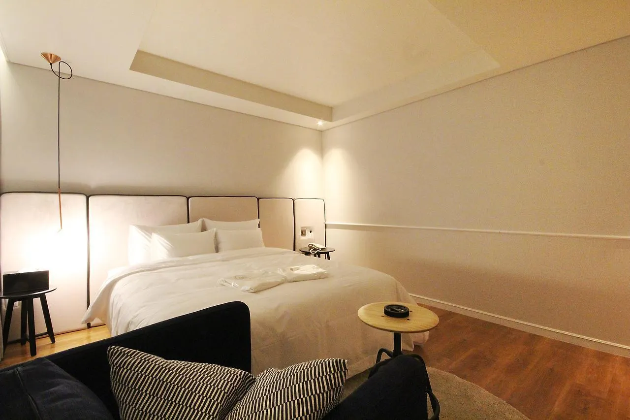 Hotel Londoner Hwamyeong Busan 2*,