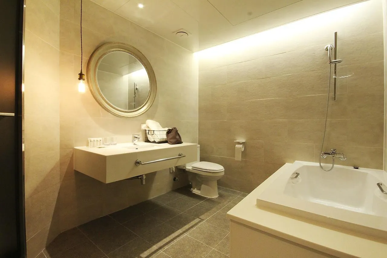 Hotel Londoner Hwamyeong Busan