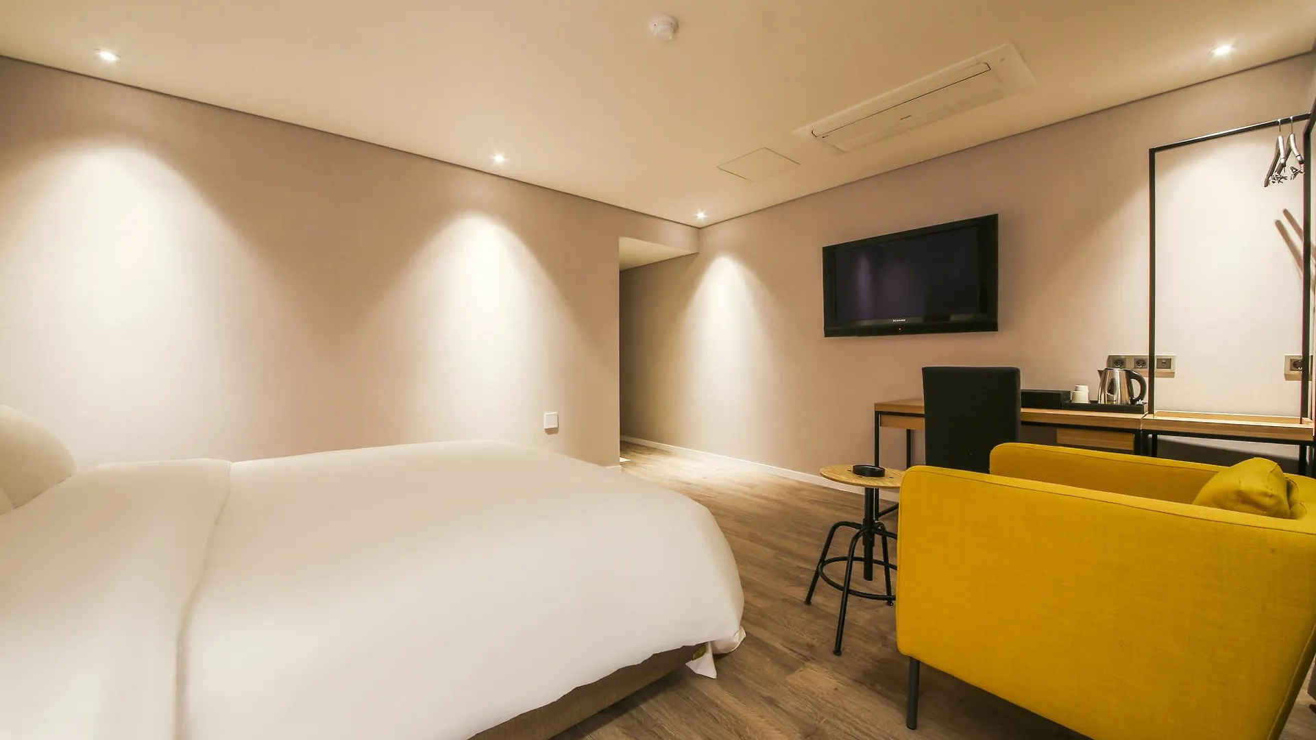 Hotel Londoner Hwamyeong Busan