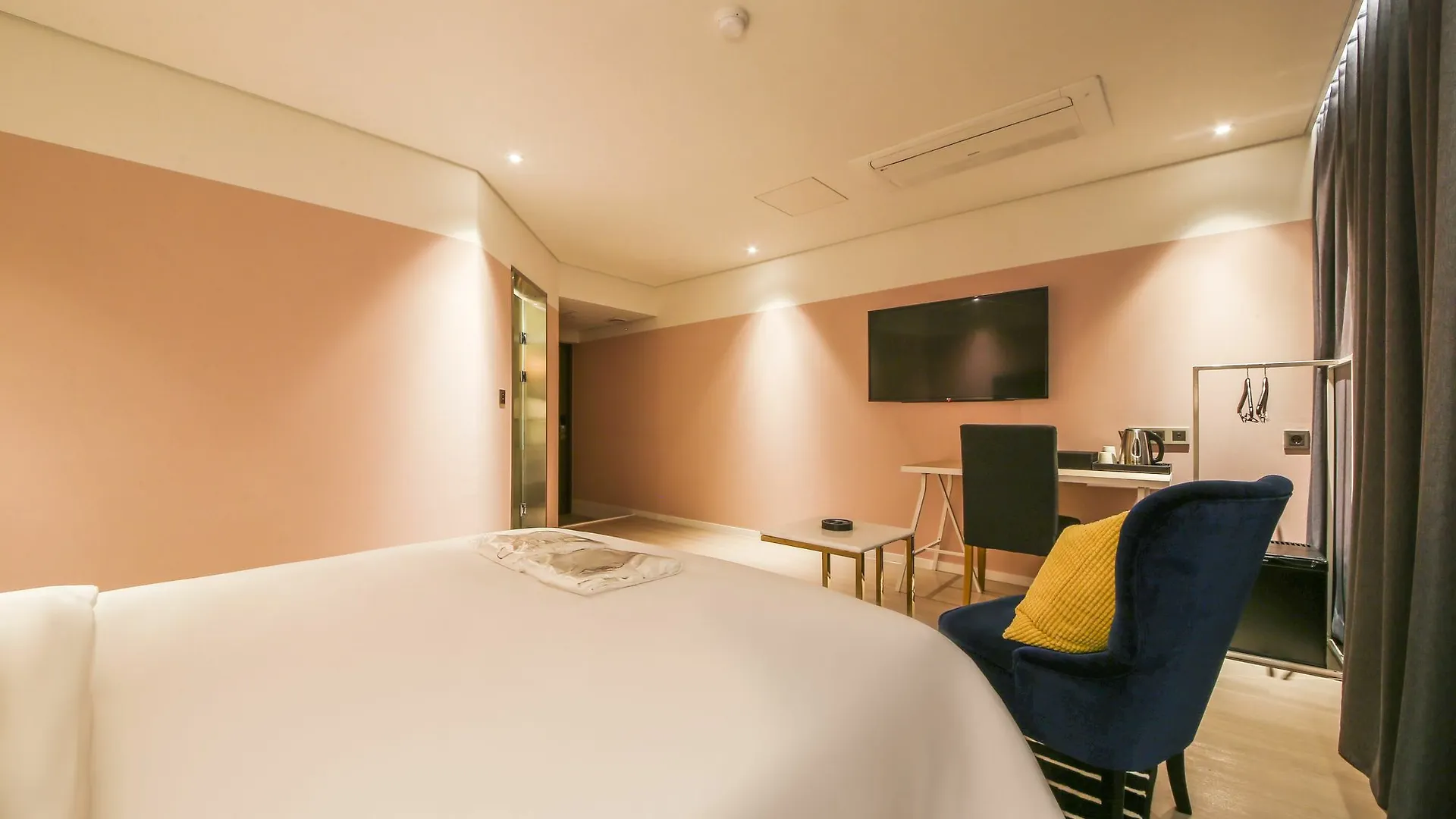 Hotel Londoner Hwamyeong Busan 2*,