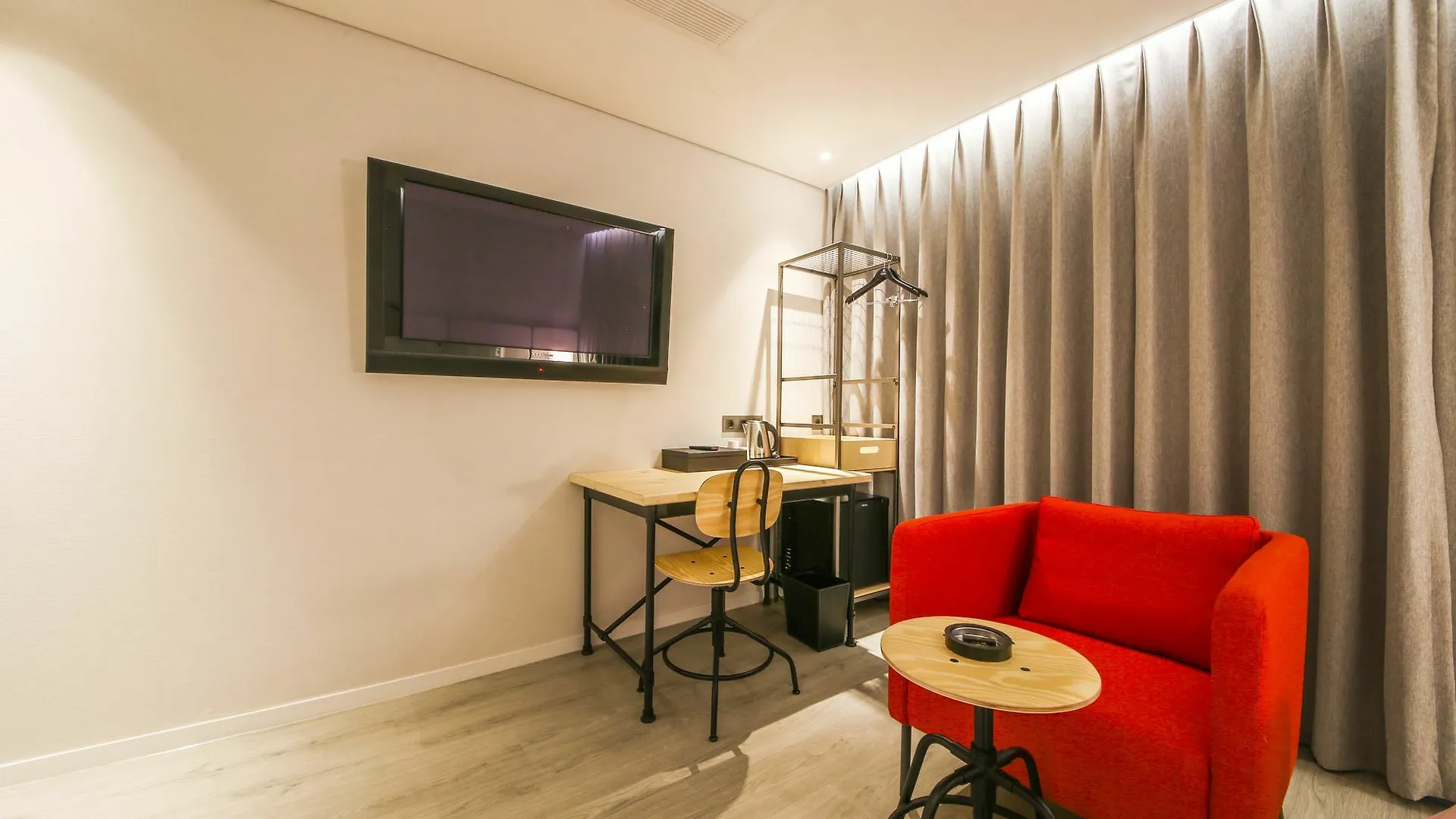 Hotel Londoner Hwamyeong Busan