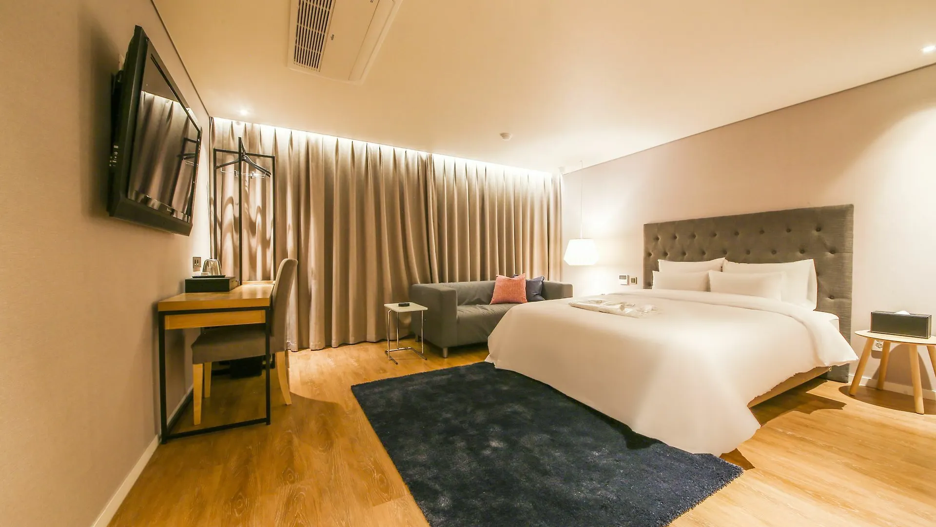 Hotel Londoner Hwamyeong Busan South Korea