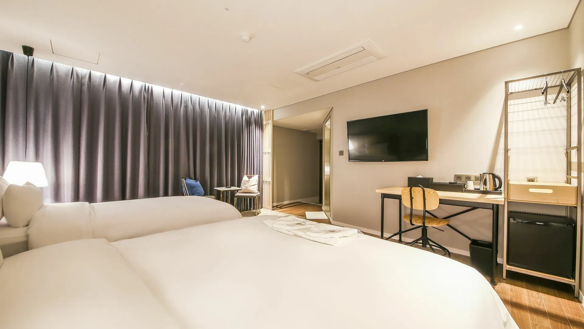 Hotel Londoner Hwamyeong Busan