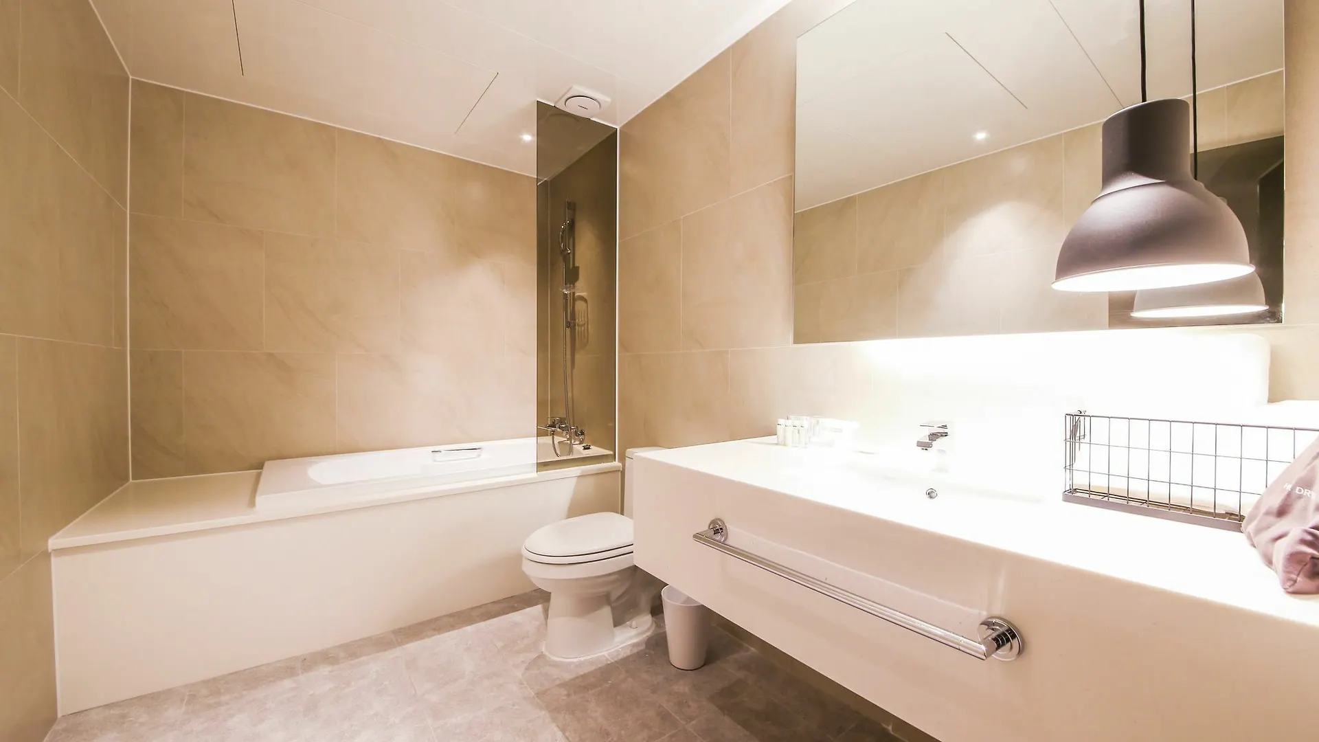 Hotel Londoner Hwamyeong Busan