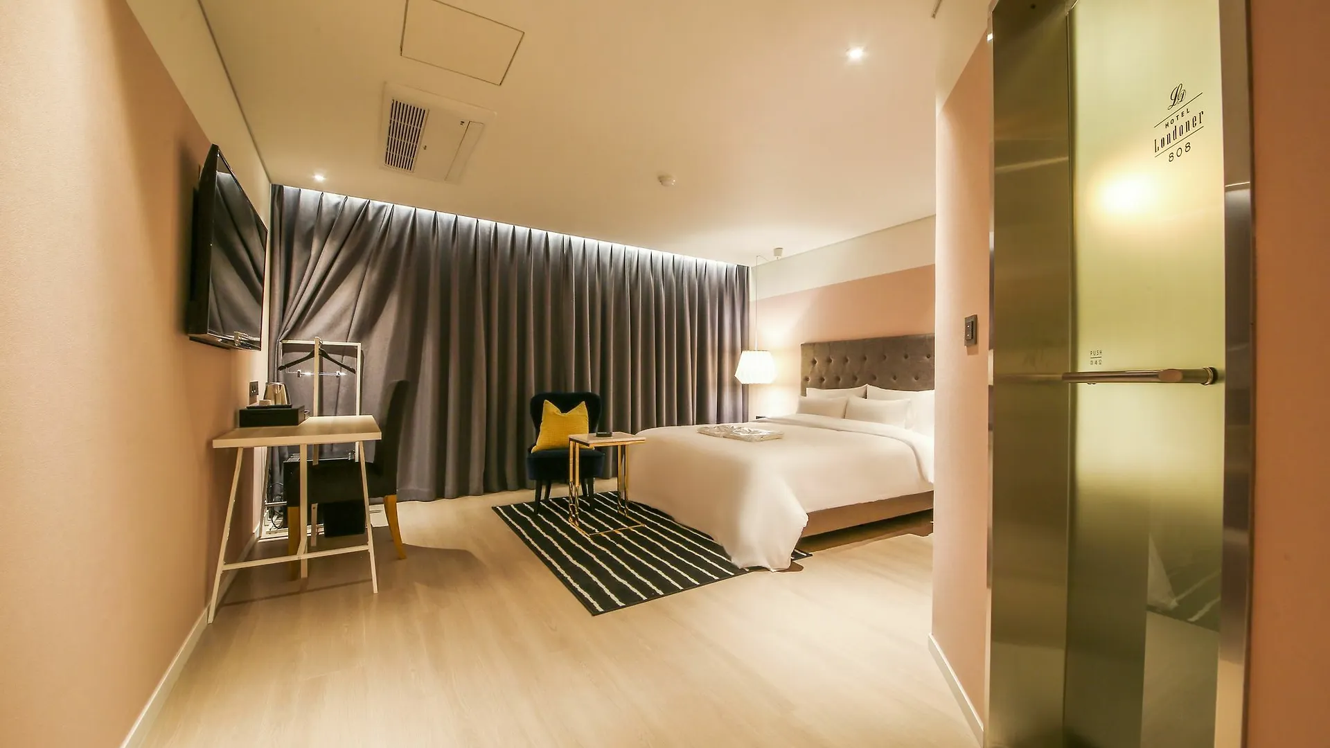 Hotel Londoner Hwamyeong Busan