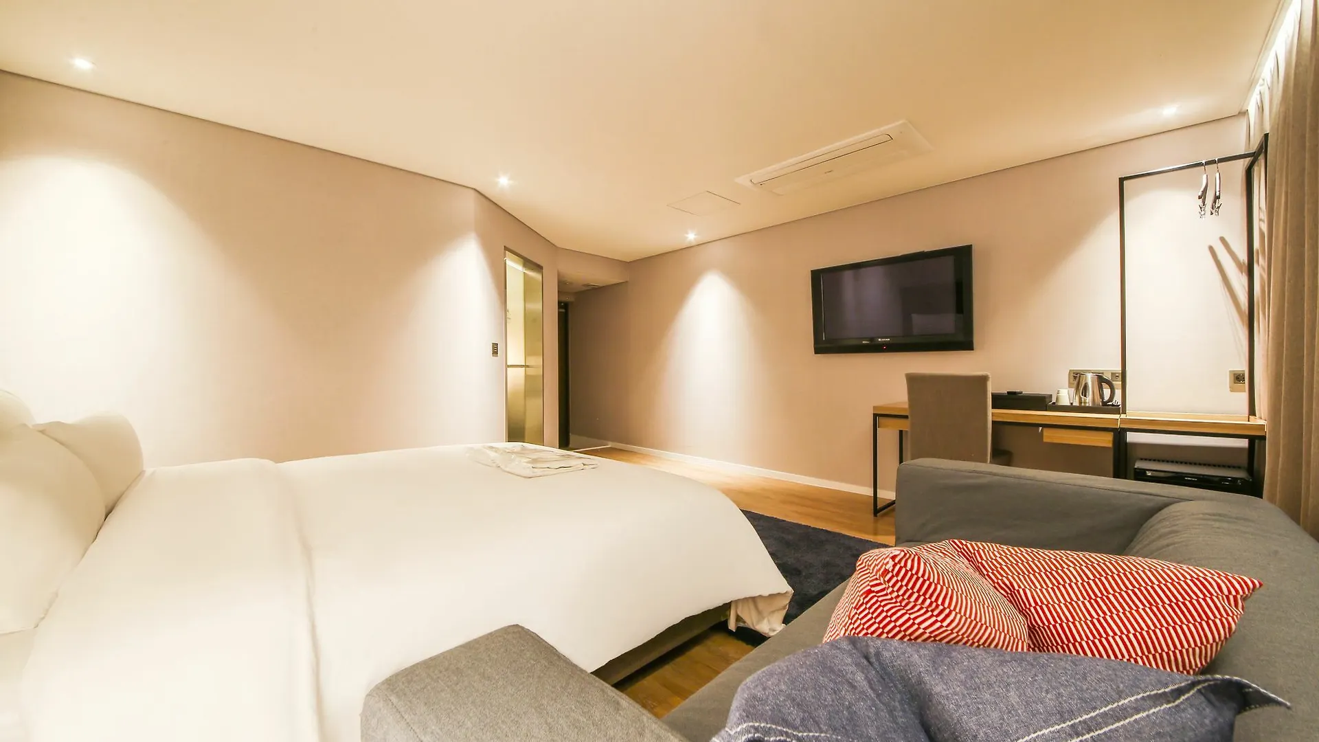 Hotel Londoner Hwamyeong Busan